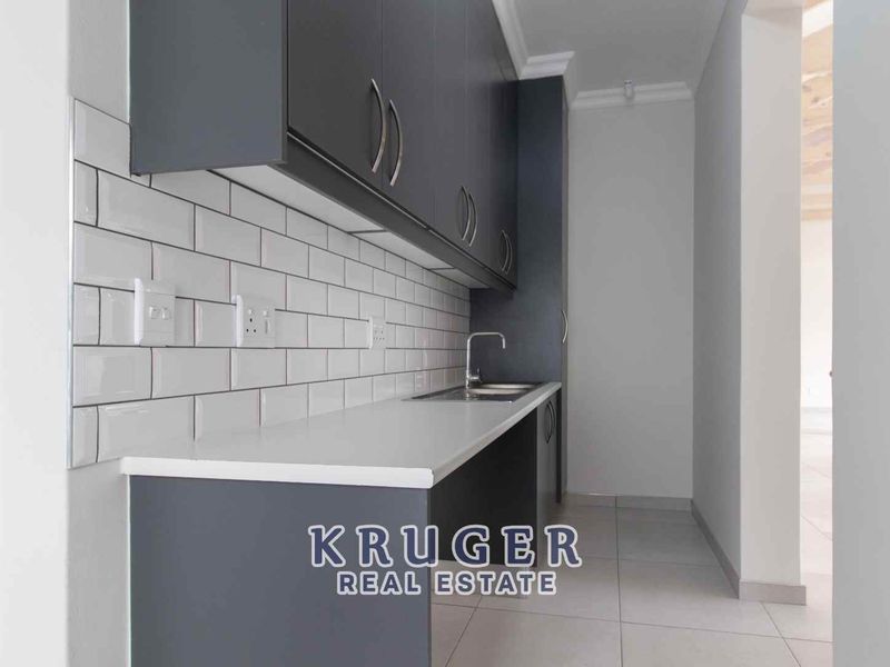 BRAND NEW FREE STANDING HOUSE – GREAT INVESTMENT - Photo 9