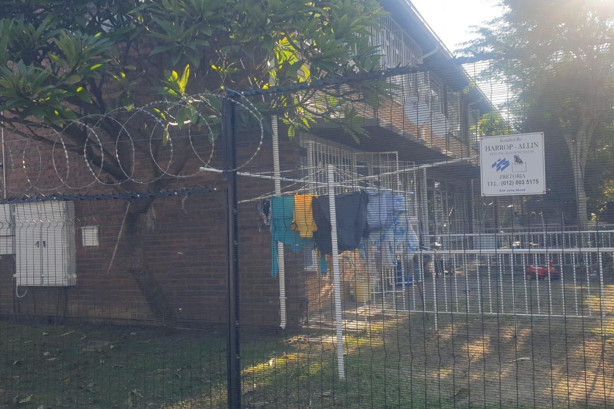 Beautiful Starter Home or Investment - Photo 3