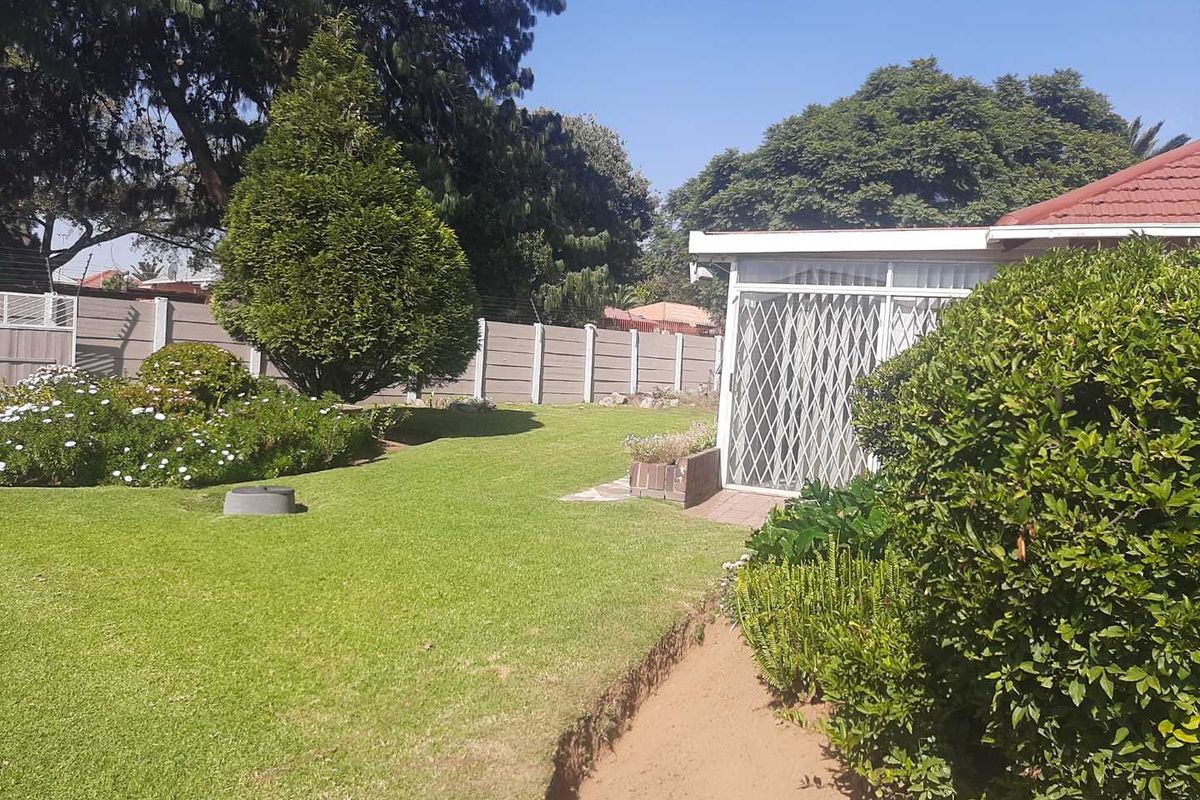 3 Bedroom House in Rewlatch - Photo 3