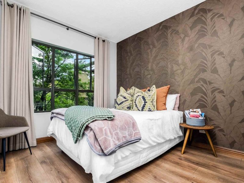 DELIGHTFUL 1 BED 1 BATH LOFT UNIT FOR SALE IN LONEHILL VILLAGE ESTATE - Photo 7