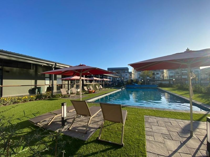 1 Bedroom Apartment in Sandown - Photo 2