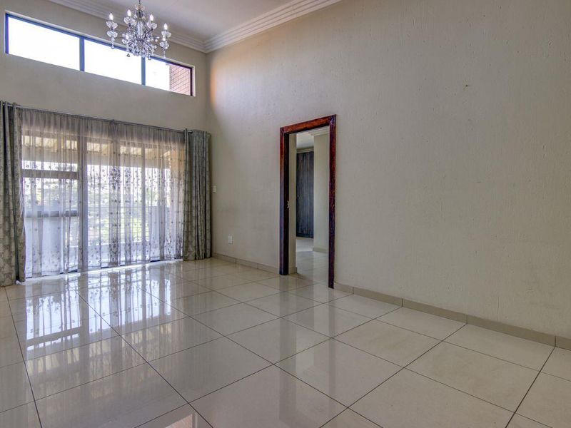 Luxury Meets Safety in This Modern Family Apartment! - Photo 4