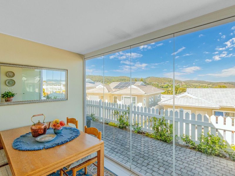 Sophisticated Simplex Living in an Exclusive Lifestyle Estate - Photo 5