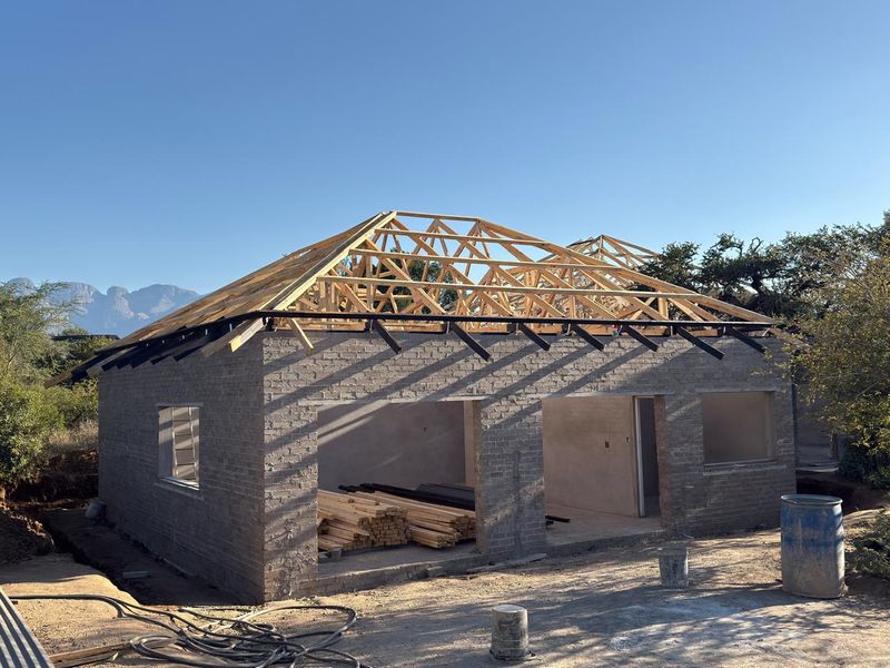New, 4-Bedroom Family Home – under construction in Blyde Wildlife Estate - Photo 3