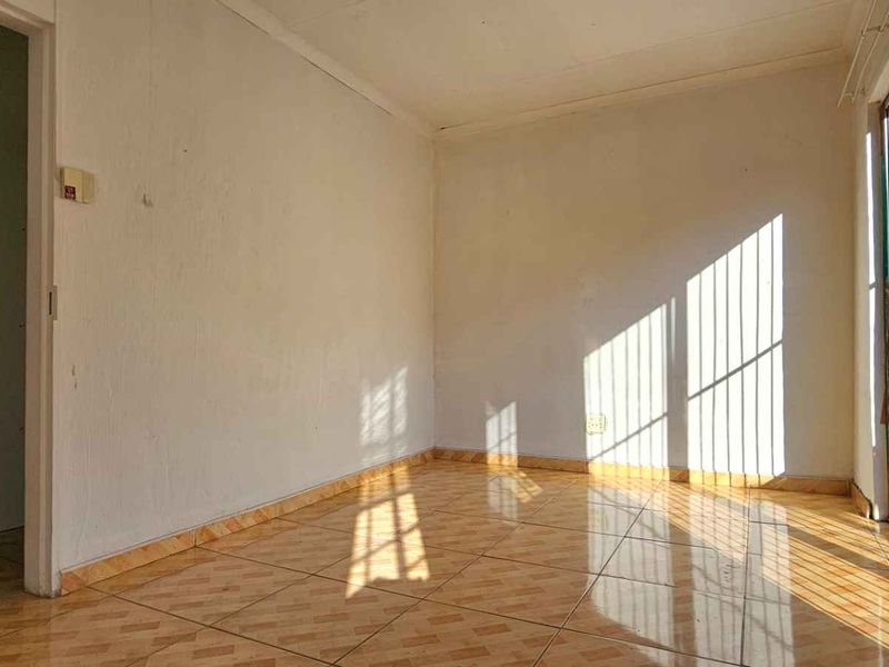 FREE HOUSE included! 1010 sqm grounds ans Massive 100Sqm cottage - Photo 4