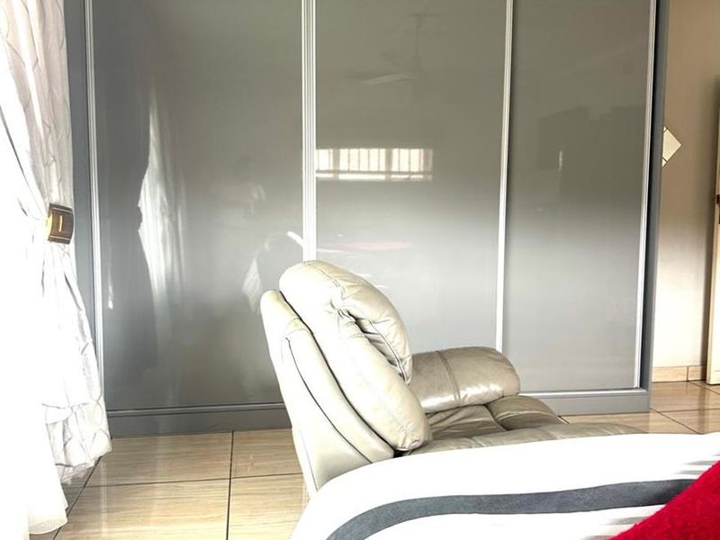 Step into a home that offers both space and versatility, perfectly suited for comfortable family living and effortless entertaining - Photo 8