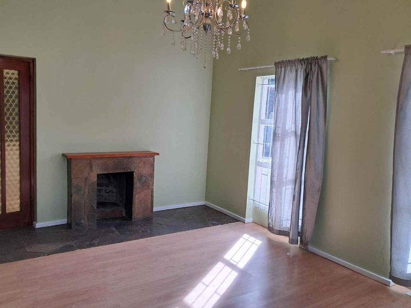 Absolute Gem in sought-after neighborhood walking distance to all amenities - Photo 8