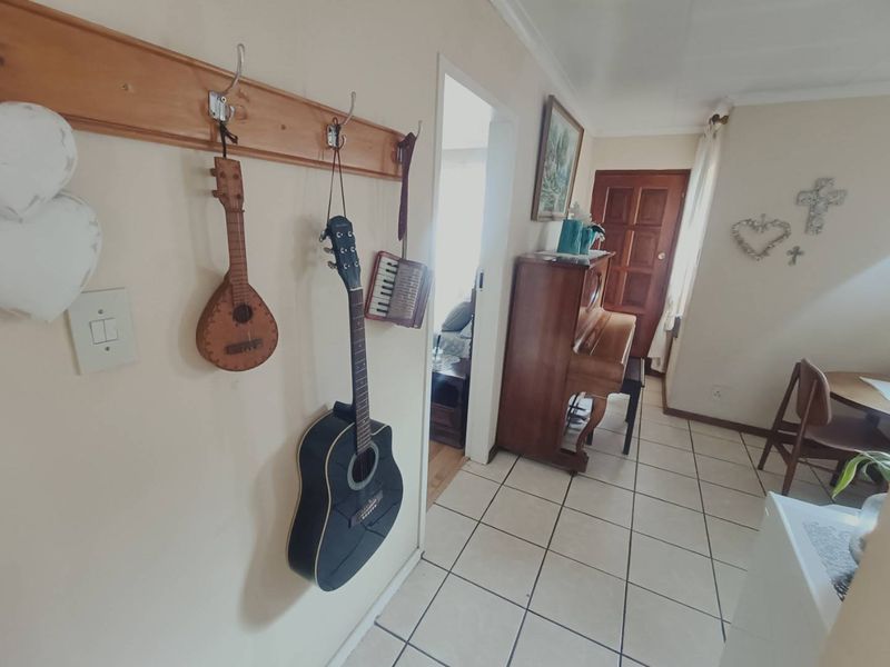 BEAUTIFUL FAMILY HOUSE FOR SALE IN ZWARTKOP!!!! - Photo 10