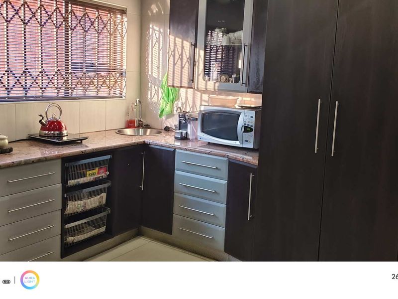 Huge Family Home for Rental - Photo 10