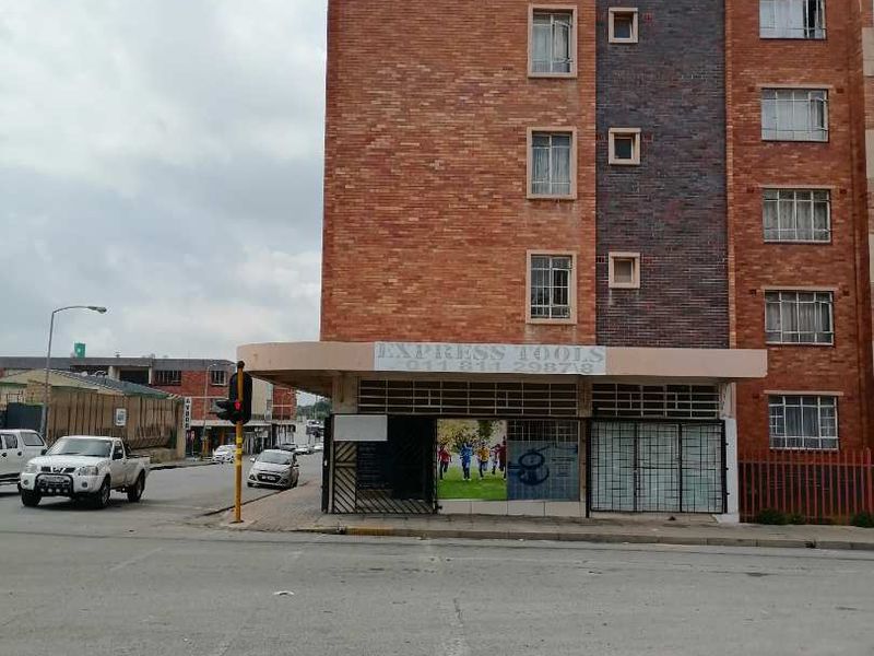 2 Bedrooms apartment for sale in Springs - Photo 3