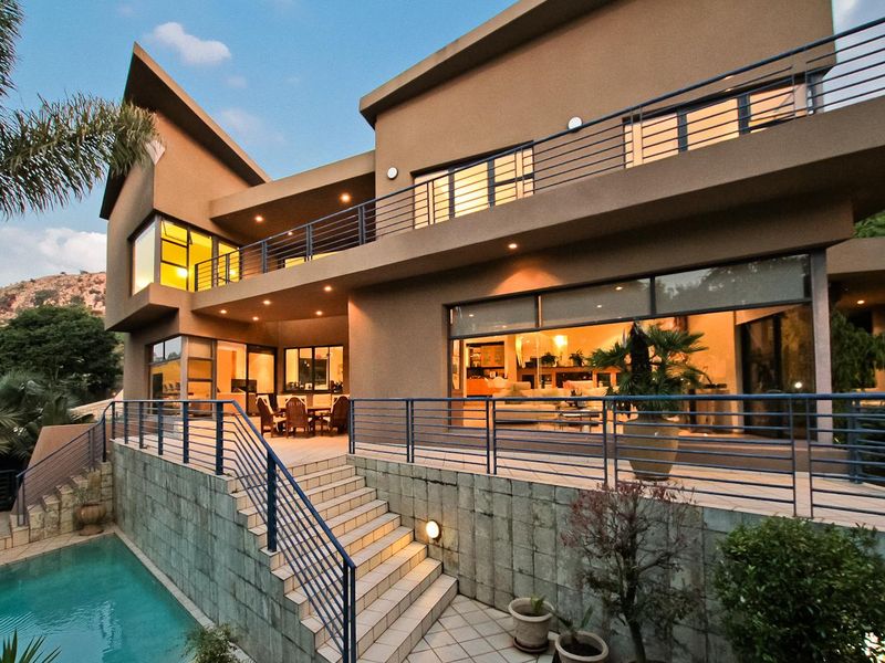 Ultimate in Luxurious Living! - Photo 1