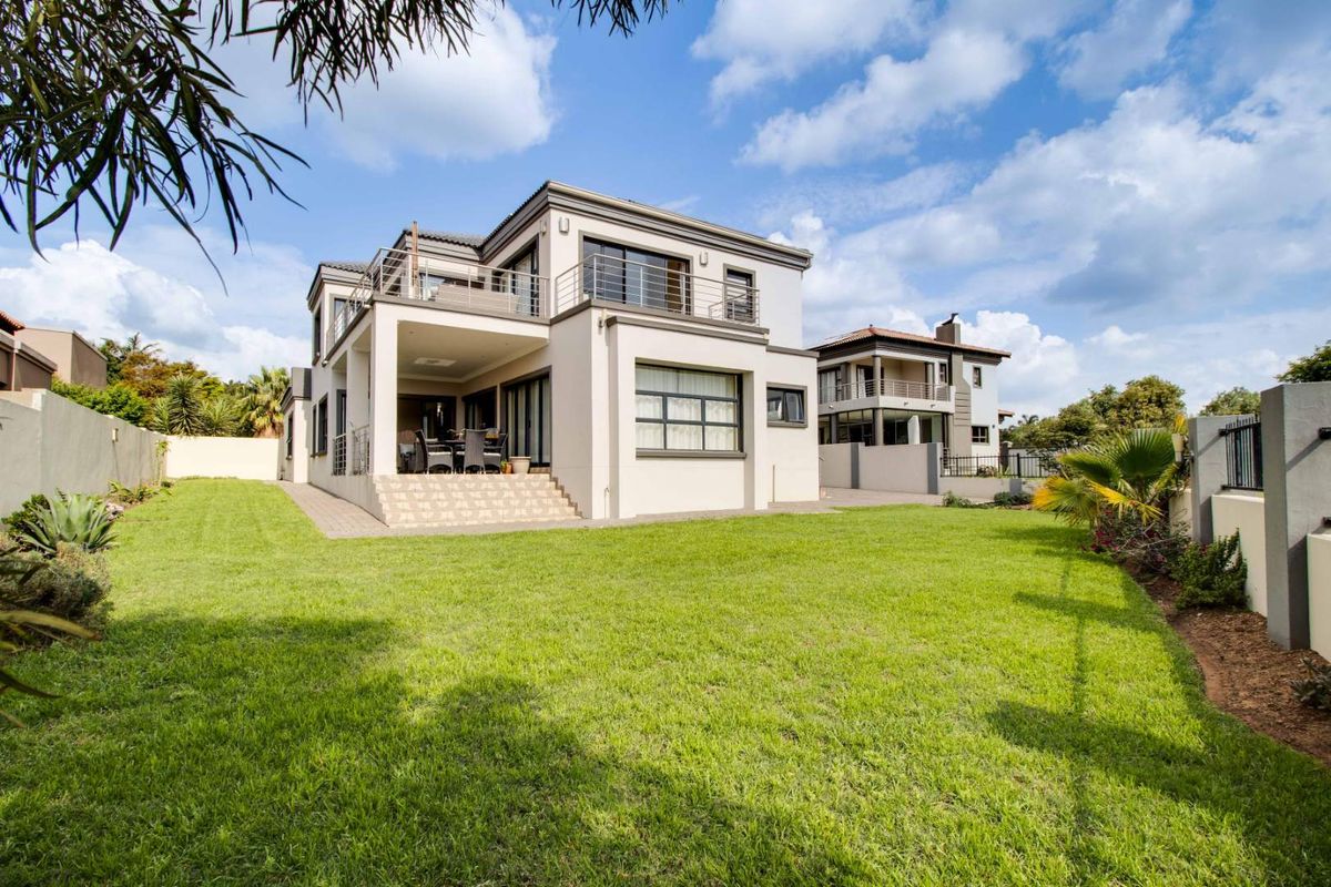 Architectural Masterpiece on the Golf Fairway – This is more than a home—it’s a Statement!!! - Photo 3