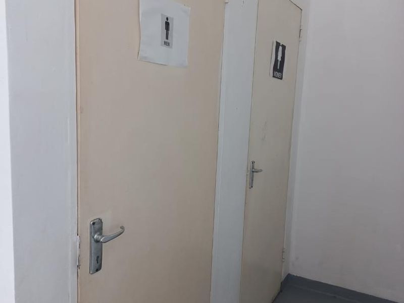 Position your business for success in this well-equipped industrial complex, designed to meet the demands of modern operations. - Photo 2