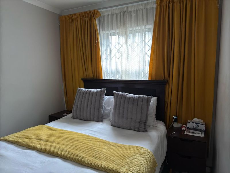 Clayville - R 900 000 Lovely Home ! - Photo 6