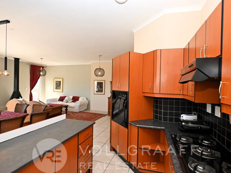 Three Bedroom Townhouse for Sale - Vogelstrand - Photo 10