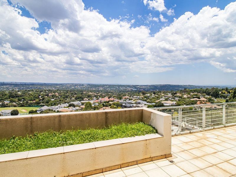 4 Bed Penthouse for Sale in Morningside - Photo 2