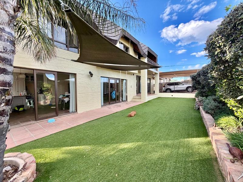 4 Bedroom House TO LET in Ludwigsdorf - Photo 6