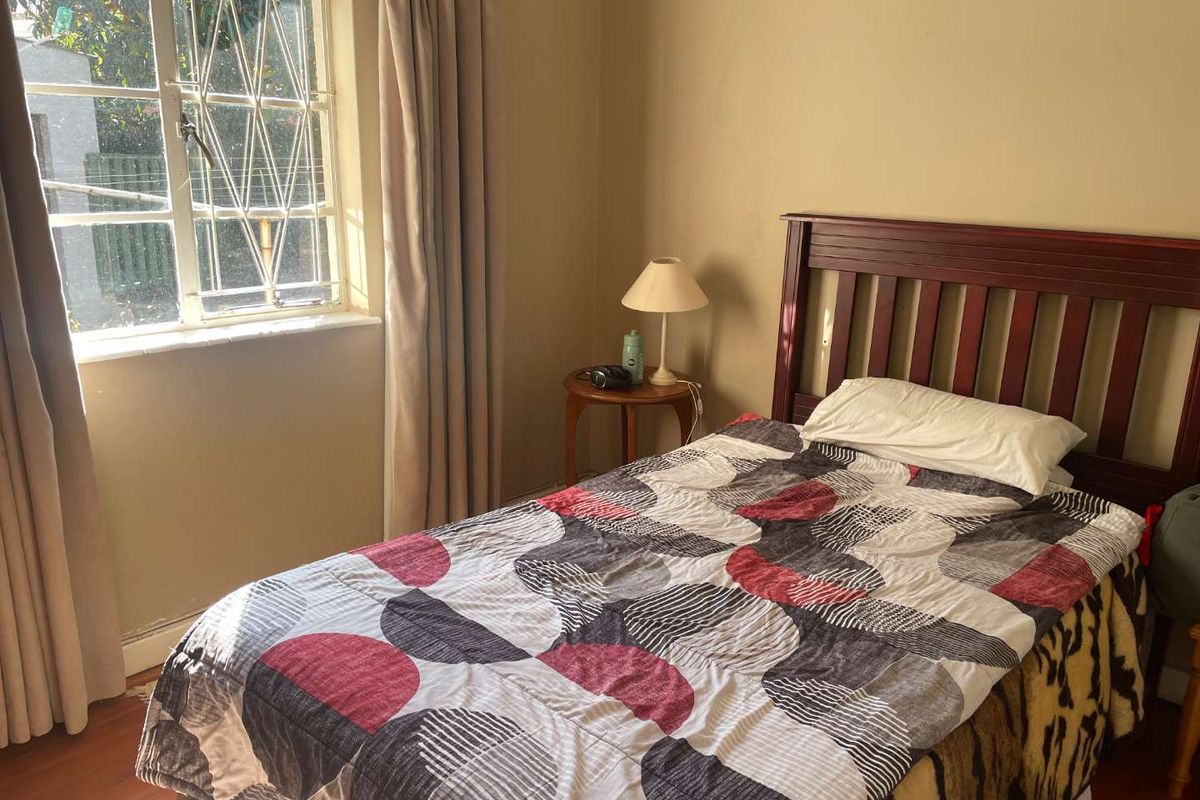 Versatile Family Home with Flatlet – Ideal for Home Office or Business Use - Photo 5