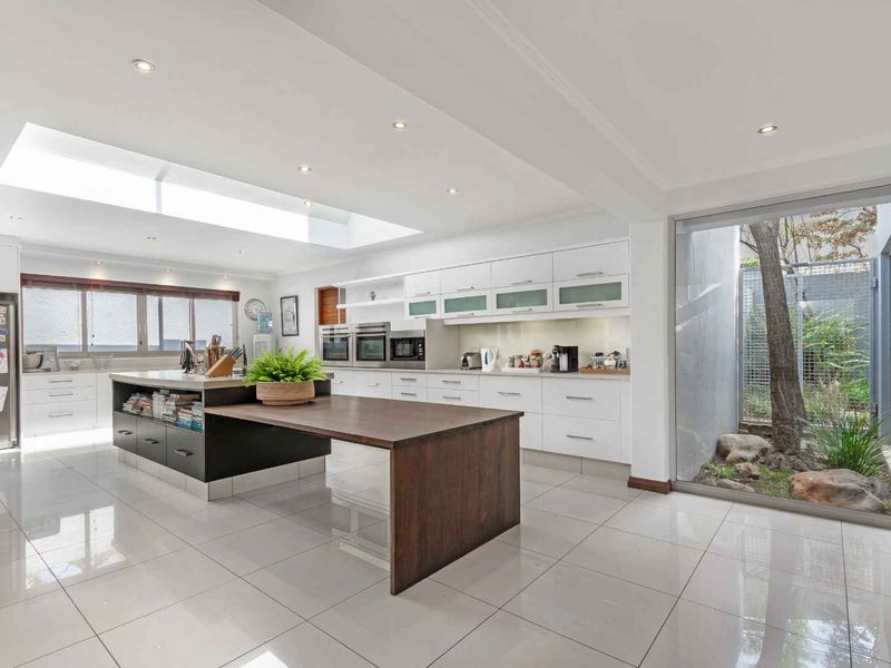 4 BEDROOM HOUSE FOR SALE IN FOURWAYS GARDENS LIFESTYLE ESTATE - Photo 9