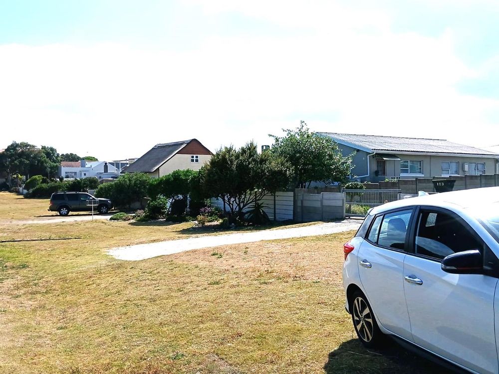 Houses across the Street - in the direction of Hermanus.