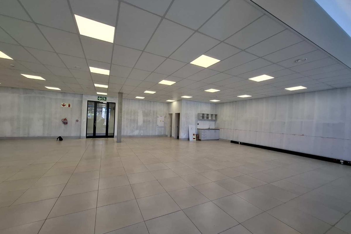 MODERN OFFICE SPACE FOR RENT – KLEINE KUPPE ✨ 📍 Prime Location | Opposite Grove Mall - Photo 5
