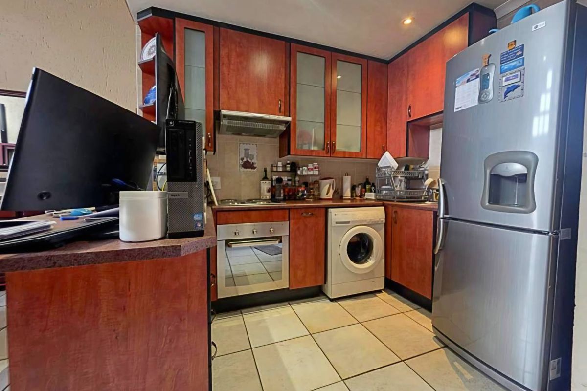 2 Bedroom Townhouse for Sale in New Redruth - Photo 3