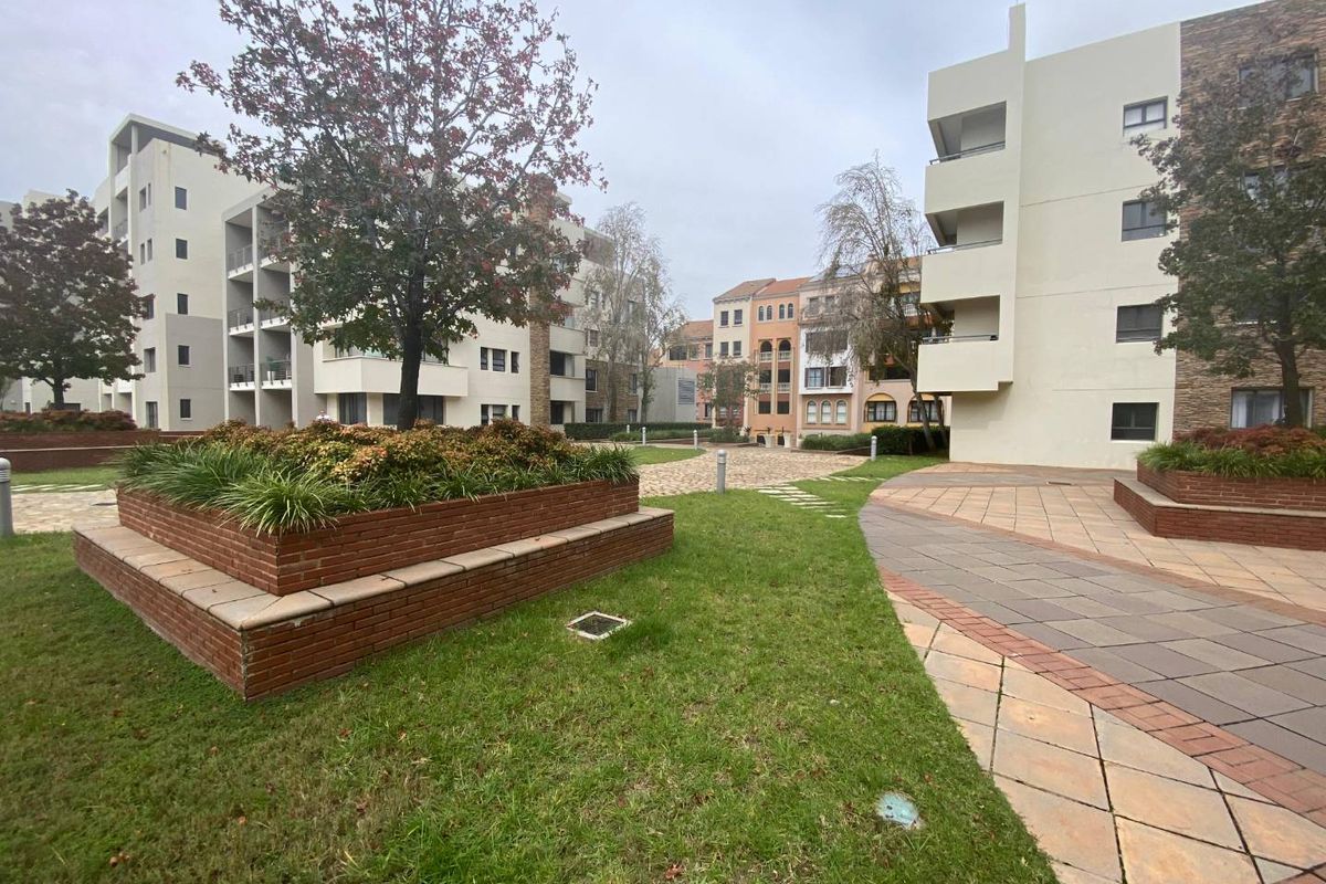 Two Bedroom Apartment For Rent - Photo 4