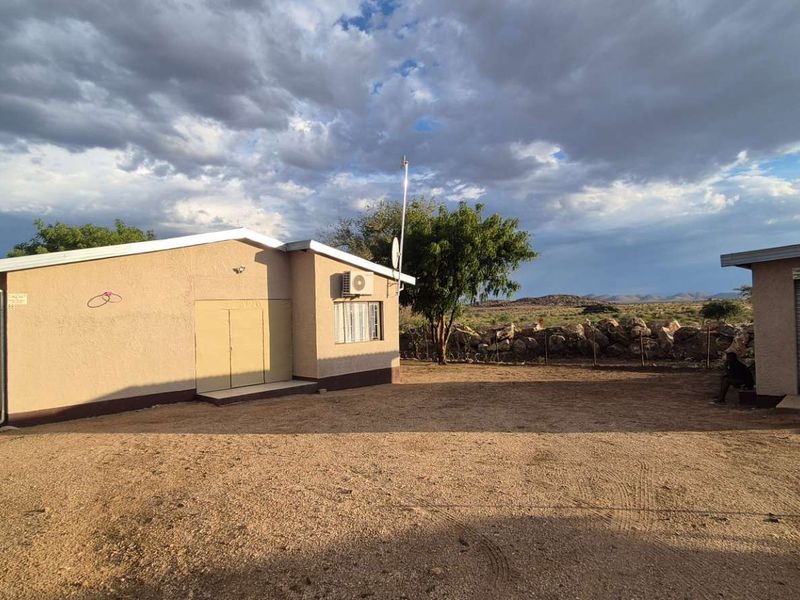 Freestanding Family Home For Sale in Okahandja Extension 8! - Photo 2