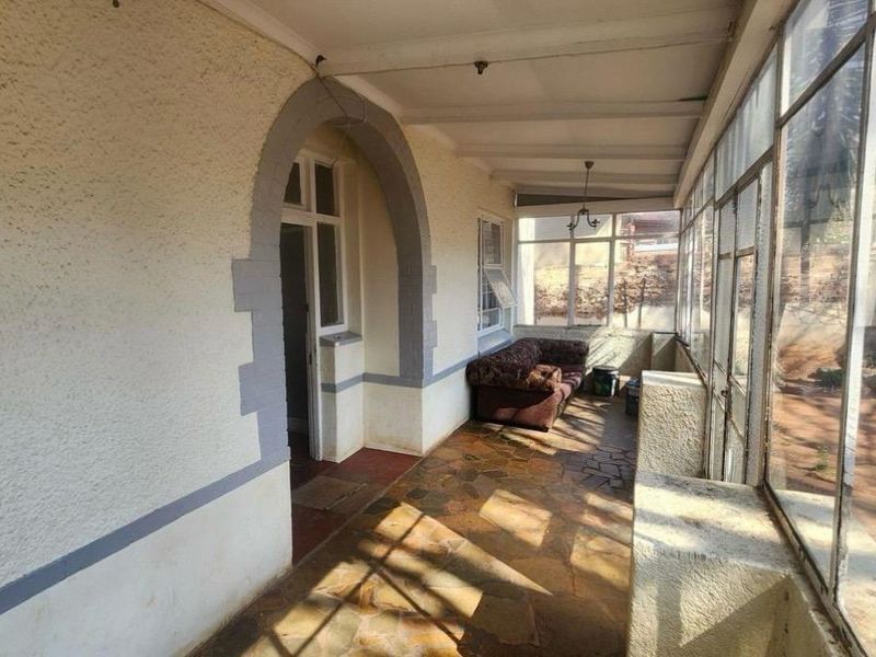 Spacious Property for Sale in Malvern, Johannesburg - Photo 2
