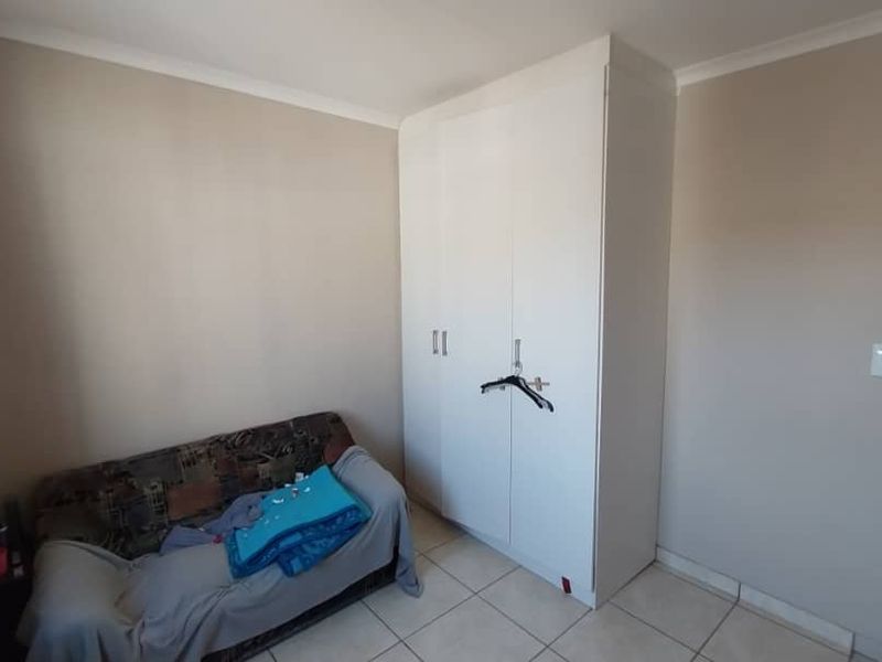 Rehoboth 2 Bedroom Flat For sale Block G - Photo 5