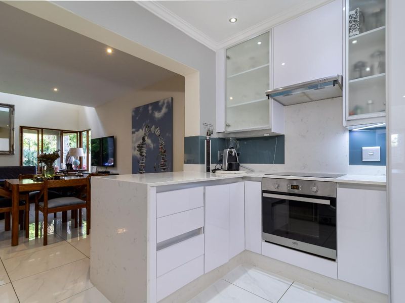 3 BEDROOM GARDEN HOME WITH BACK-UP POWER IN SECURE ESTATE IN RIVONIA - Photo 7