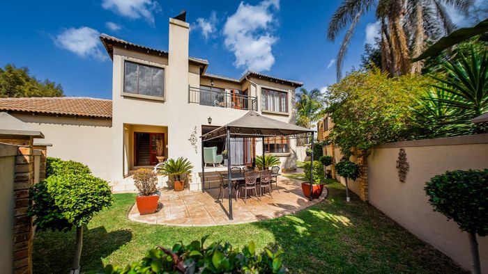 Property #2375451, Townhouse For Sale in Midstream Estate