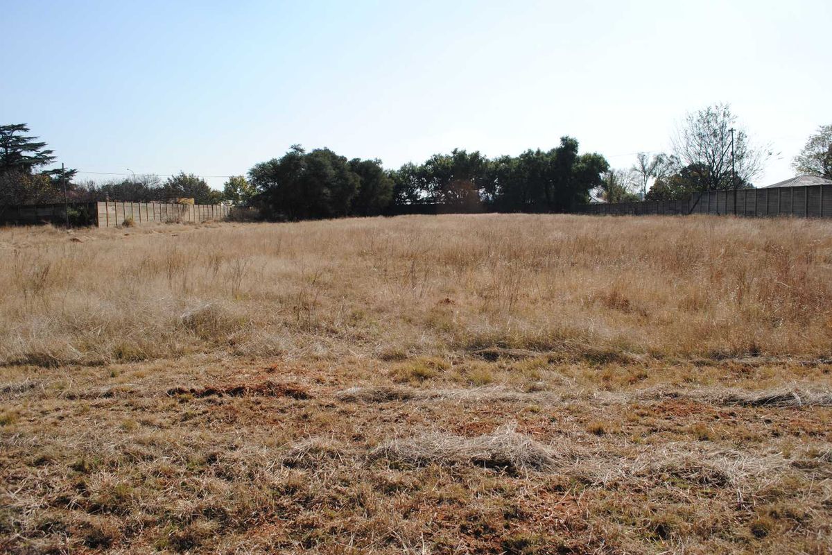 9 Secure Prime 1256m2 vacant stands in the heart of Kookrus (Price per stand) - Photo 2