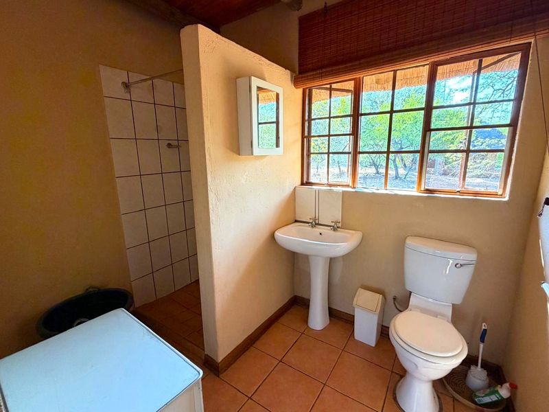 Exclusive to Century 21 Wildlife Properties, Tranquil Bush Home in Ndlovumzi Nature Reserve - Photo 8
