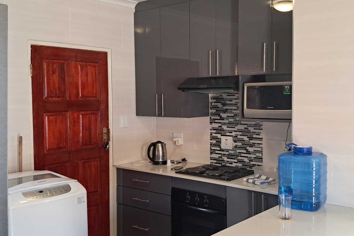 A beautiful 2 bedroom house in The Orchards - Photo 4