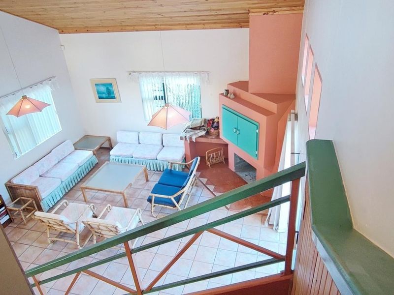 Coastal Paradise Awaits: Your Franskraal Haven Just 100 Meters from the Beach! - Photo 10