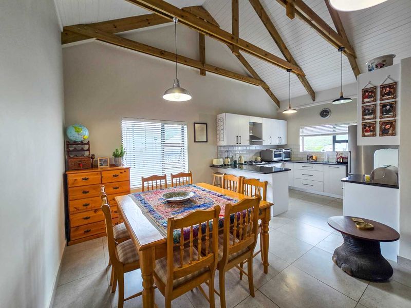 The perfect lock-up-and-go property for sale in Stilbaai-Wes. - Photo 8