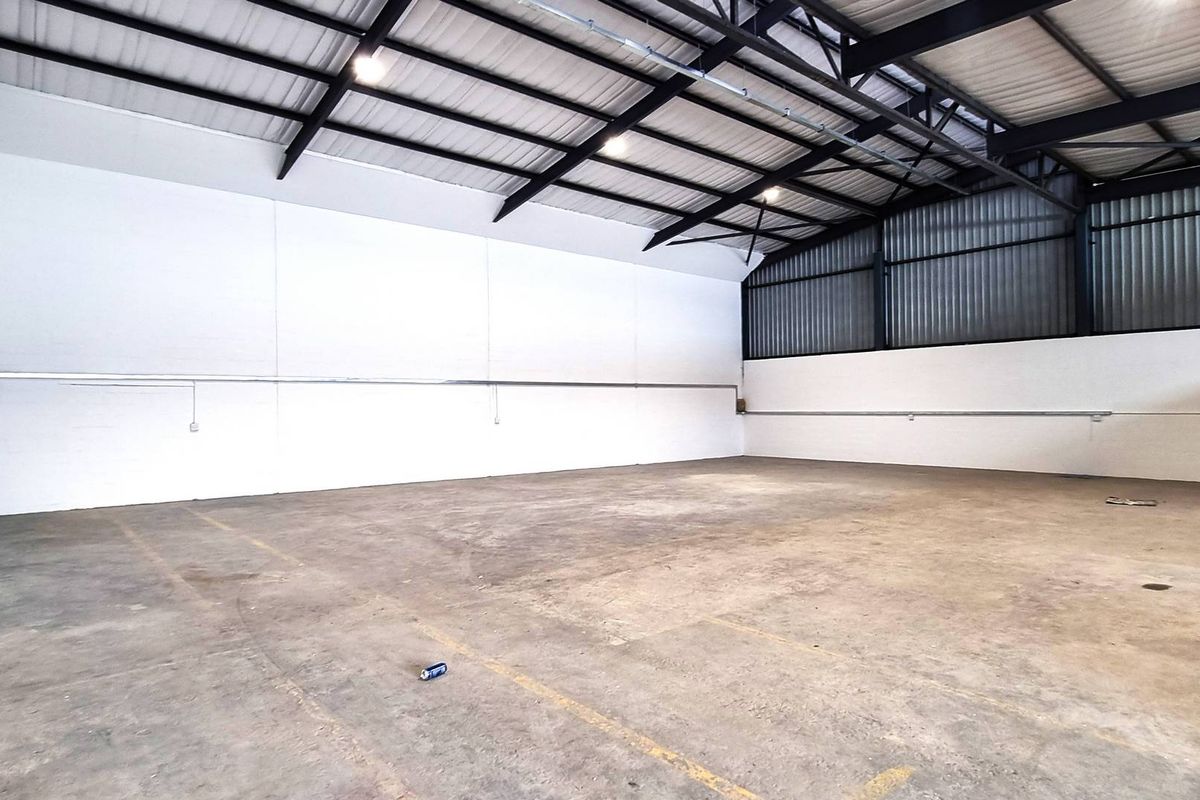 Newly Refurbished Warehouse Close to Builder's Warehouse - Photo 3