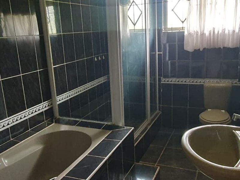 3 bed house in Nyala Park - Photo 5