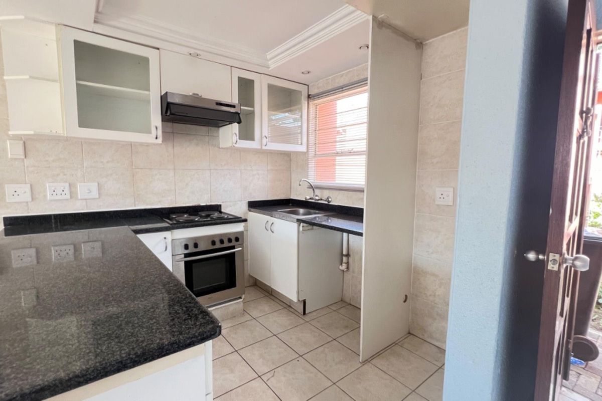 Rent-to-Own Serene Oasis with Manicured Garden Views" - Photo 5