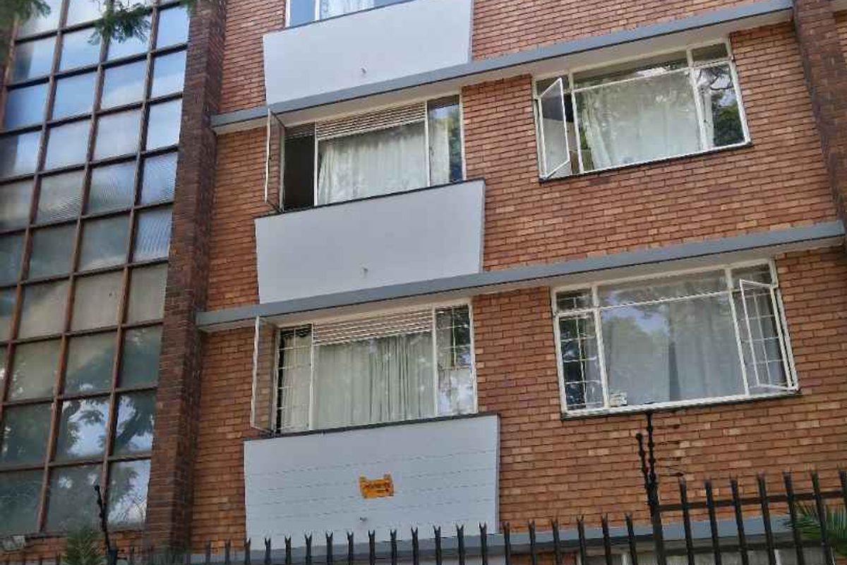 Transform this 1.5 Bedroom Apartment into Your Dream Home! - Photo 2