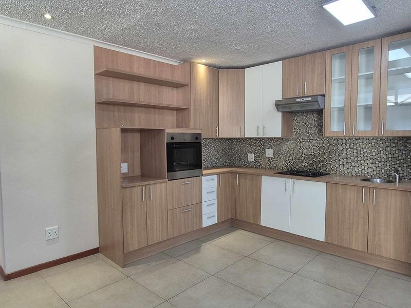 SOLE MANDATE TOWNHOUSE IN AUASBLICK FOR SALE - Photo 10