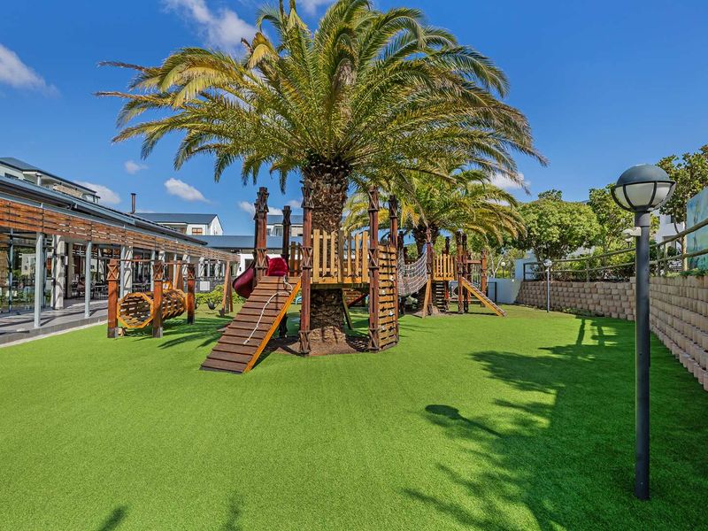 Ground-Floor 3 Bedroom Apartment in De Zicht Lifestyle Estate | Modern Living in a Secure Lifestyle Estate - Photo 5