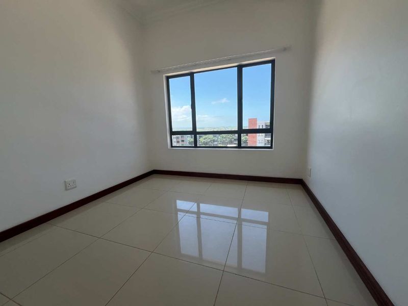 Looking for a well priced investment opportunity in the heart of Umhlanga,,, - Photo 9