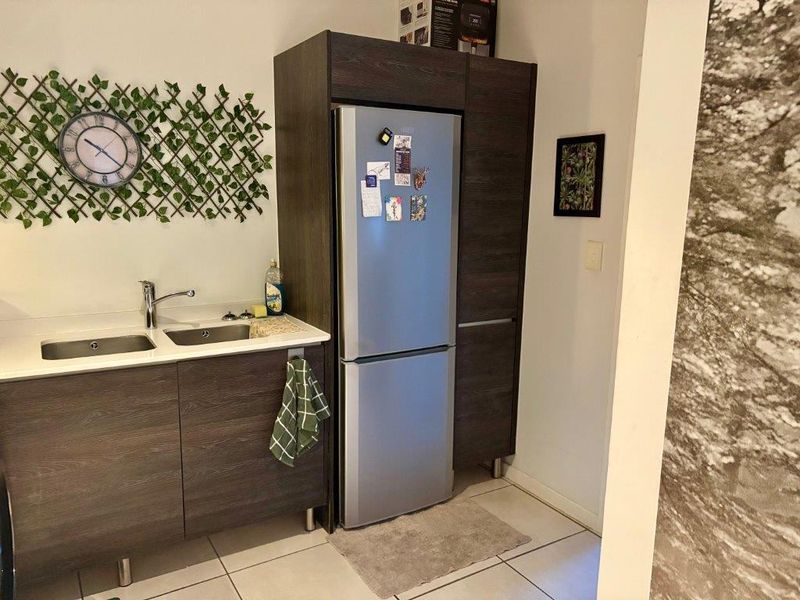 Outstanding Price! Prime Location! - Photo 8