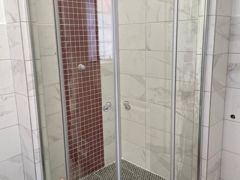 Duet House To Let In Tauben Glen - Photo 4