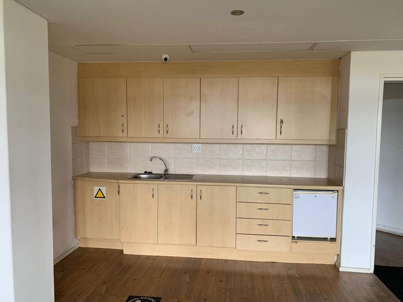 Century City's Best: Double Volume Offices with Canal Access! - Photo 10