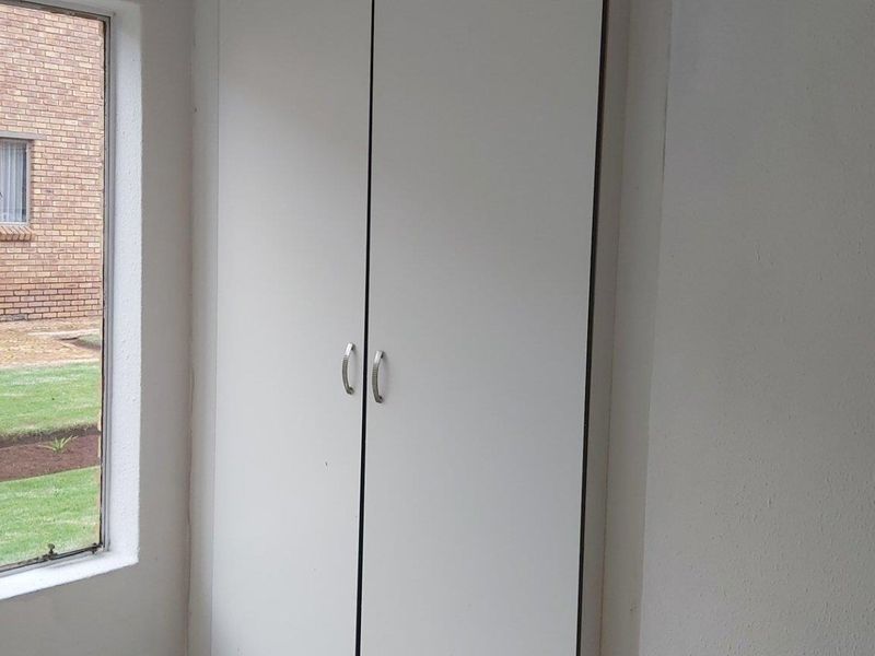 Ground Floor Apartment For Sale - Photo 6