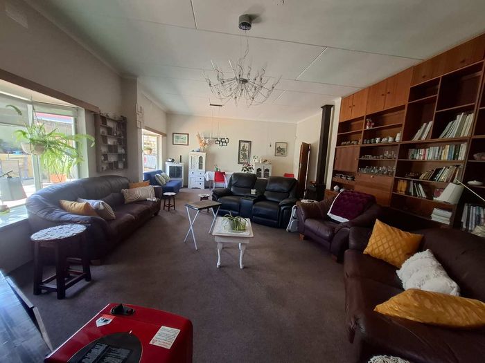 Property #2464706, House For Sale in Klein Windhoek