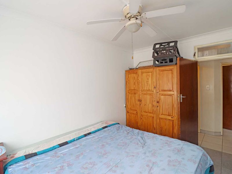 4-Bedroom Family Home with Dual Access, Pool & Double-Volume Workshop | Exclusive RNS - Photo 7